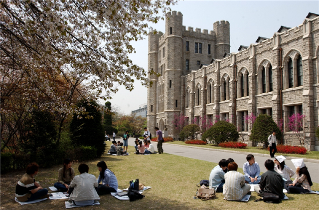 Bộ 3 đại học nổi tiếng Hàn Quốc