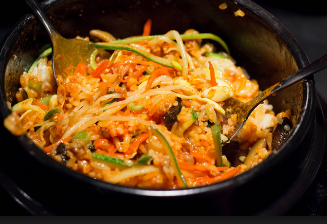Món cơm trộn ngon nức tiếng xứ Hàn Bibimbap