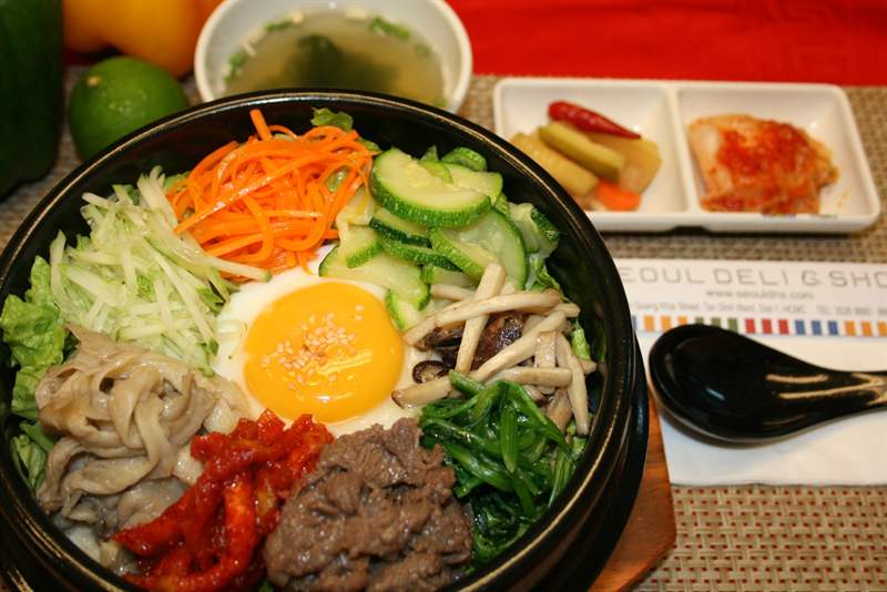 Các món ăn với cơm của người Hàn